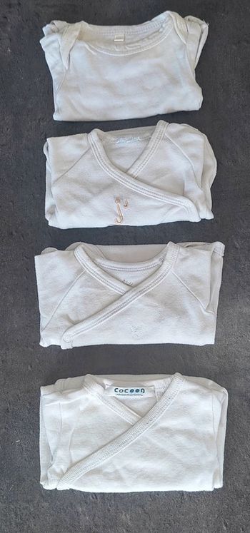 Lot bodies bébé mixte