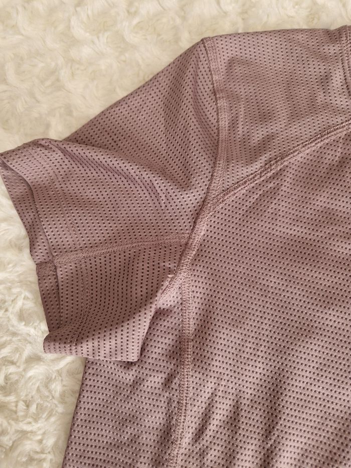 Tee-shirt de sport H&M neuf - photo numéro 8