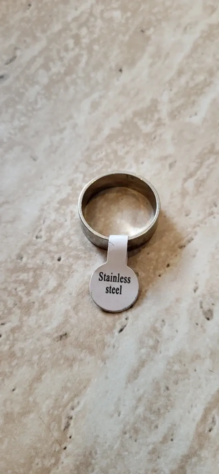 Bague inox étoiles - Acier inoxydable – Taille 21 - Argent - Neuf sans étiquette - photo numéro 4