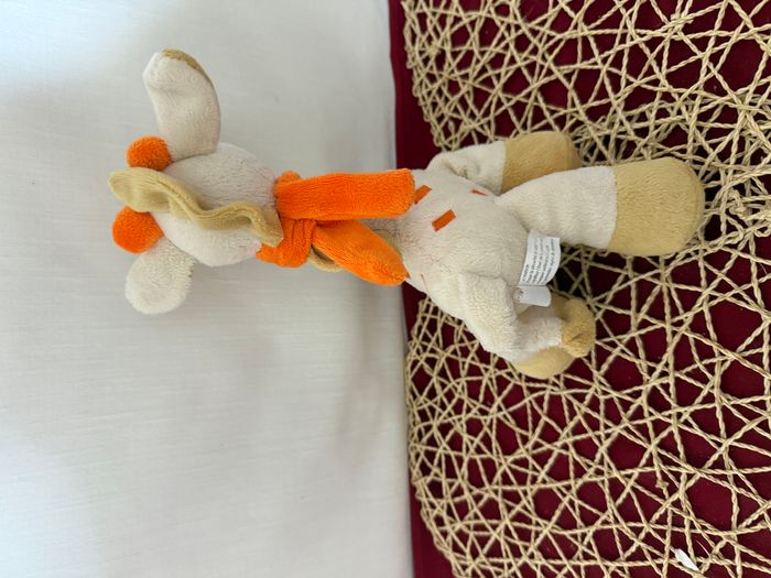 Doudou girafe écru, beige, écharpe orange, Maxita - photo numéro 4