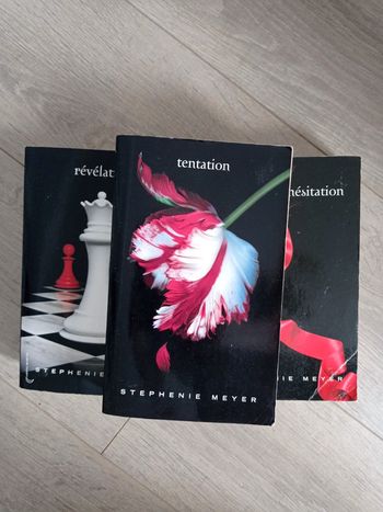 Livre Tentation. Stéphanie Meyer. Twilight ( Tome 2).