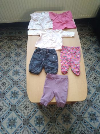 Lot fille 1 mois