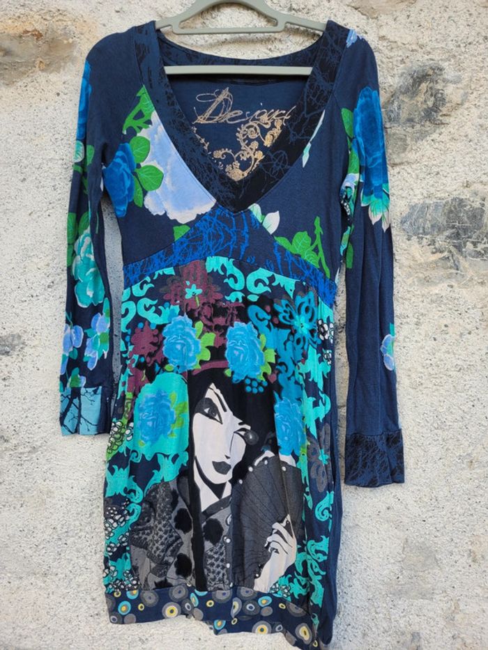 Superbe robe boule Desigual, tons bleus et verts, manches longues, taille M (40) - photo numéro 2