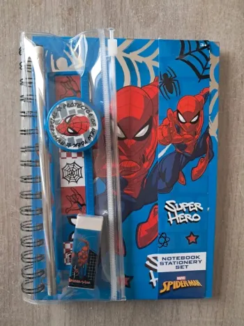 Set de fourniture scolaire notebook spider man