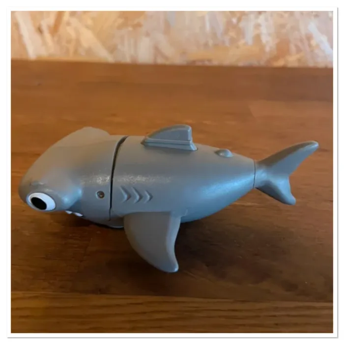 Idée Cadeau 🎁 Figurine Aqua Pups de Ruben avec son requin marteau de la Pat Patrouille - photo numéro 11