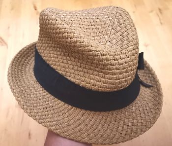 Chapeau "Les Filles de Paris"