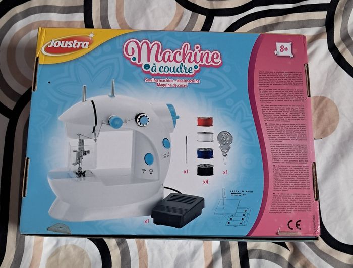Machine à coudre - photo numéro 2