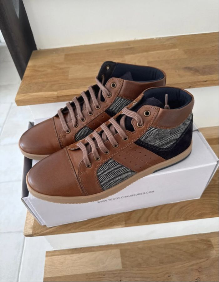 Basket marron en cuir