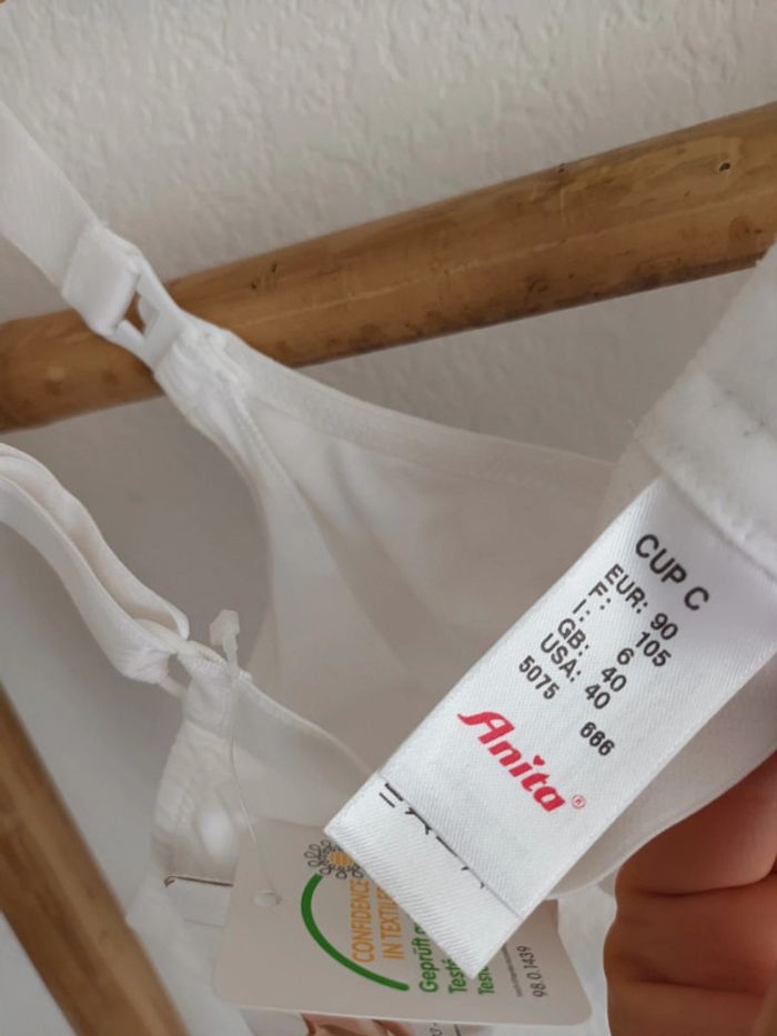 Soutien-gorge grossesse et allaitement blanc Anita neuf avec étiquette 🏷 - photo numéro 8