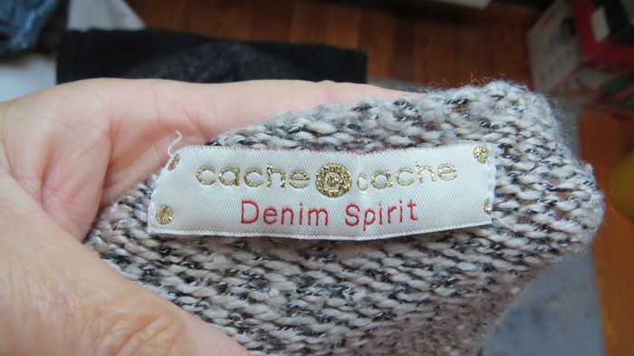 pull avec dentelle - photo numéro 2