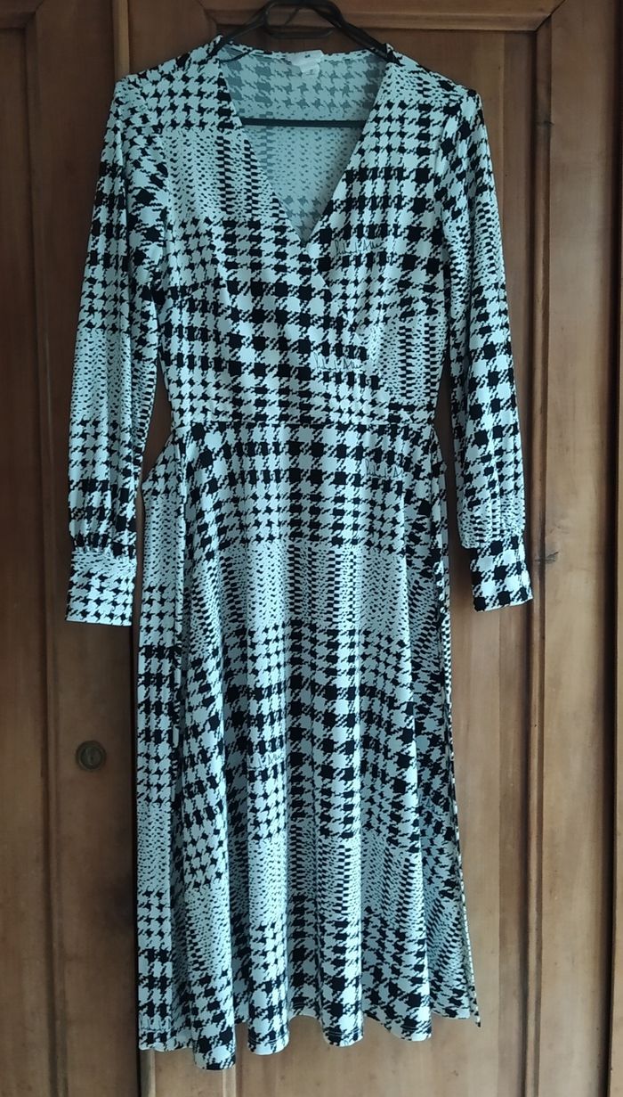 Robe H&M taille XS.