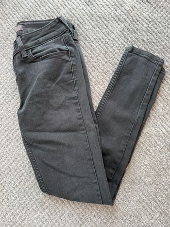 Legging levîs (34)