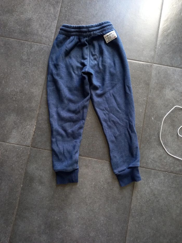 Blouson/gilet zippé à capuche en excellent état + pantalon offert - photo numéro 12
