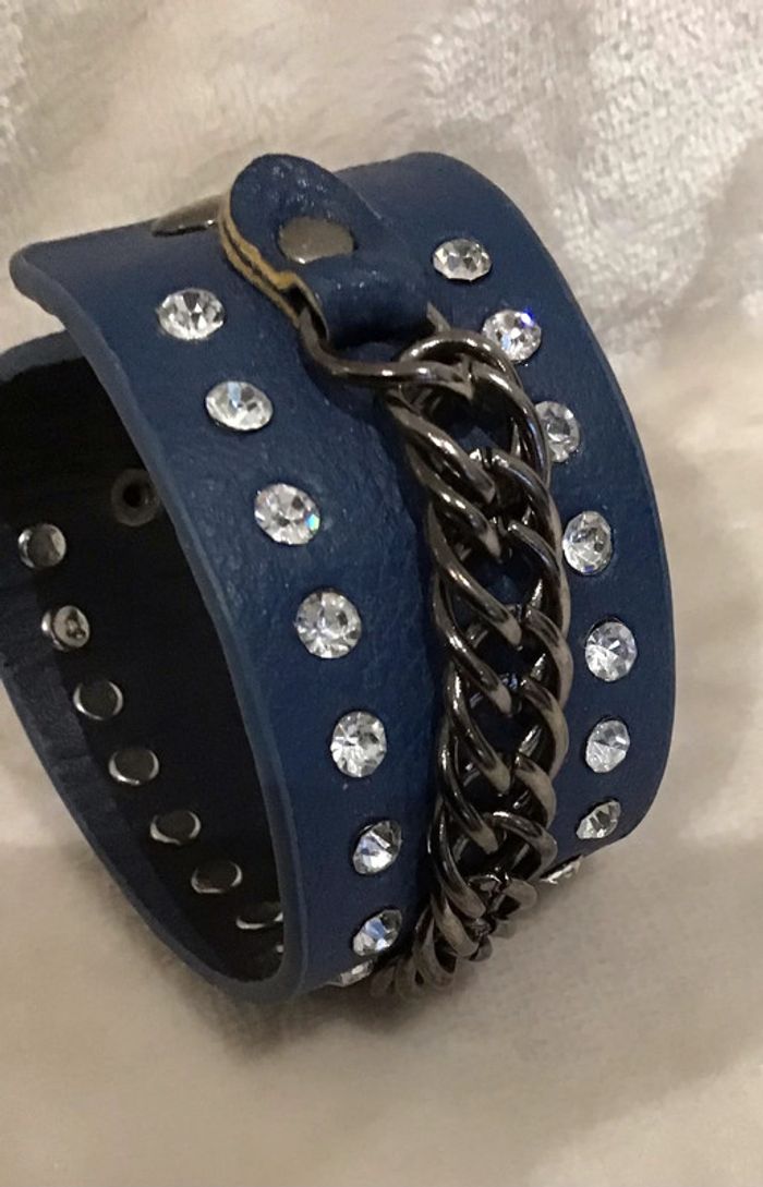 Belle manchette large vintage . Années 90