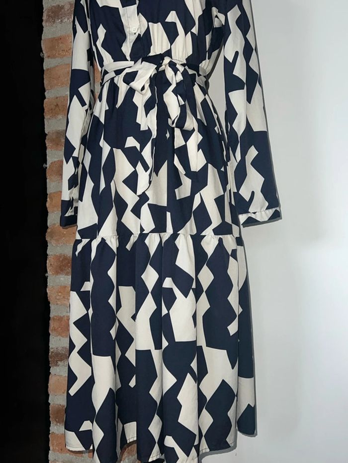 Superbe robe fluide légère - photo numéro 2