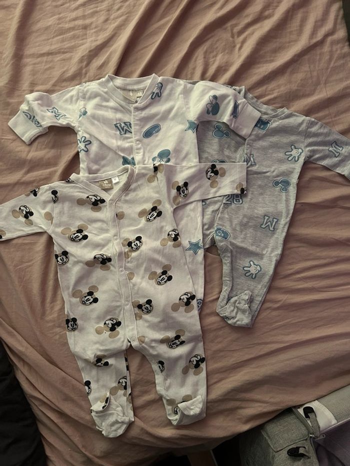 Lot de pyjamas Mickey bébé