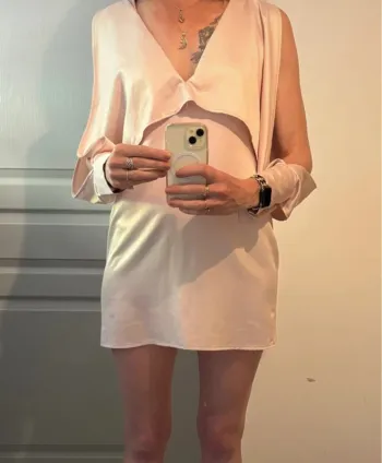 Robe courte nude satinée Missguided – Taille 38