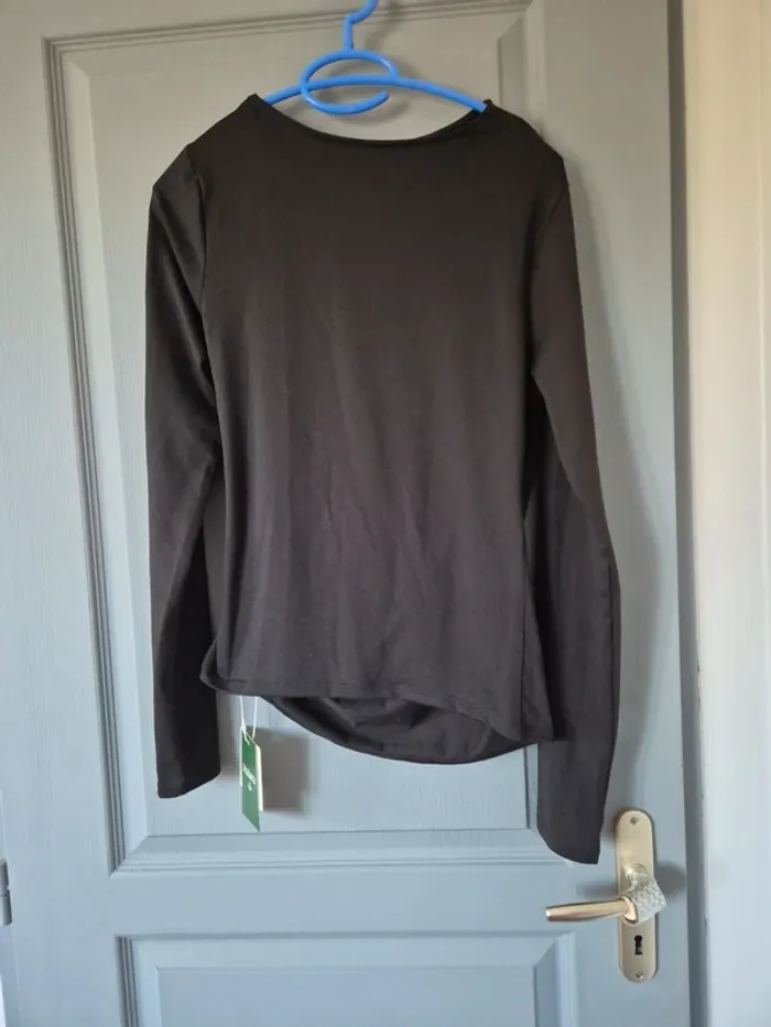 t shirt Halara neufTaille s - photo numéro 6