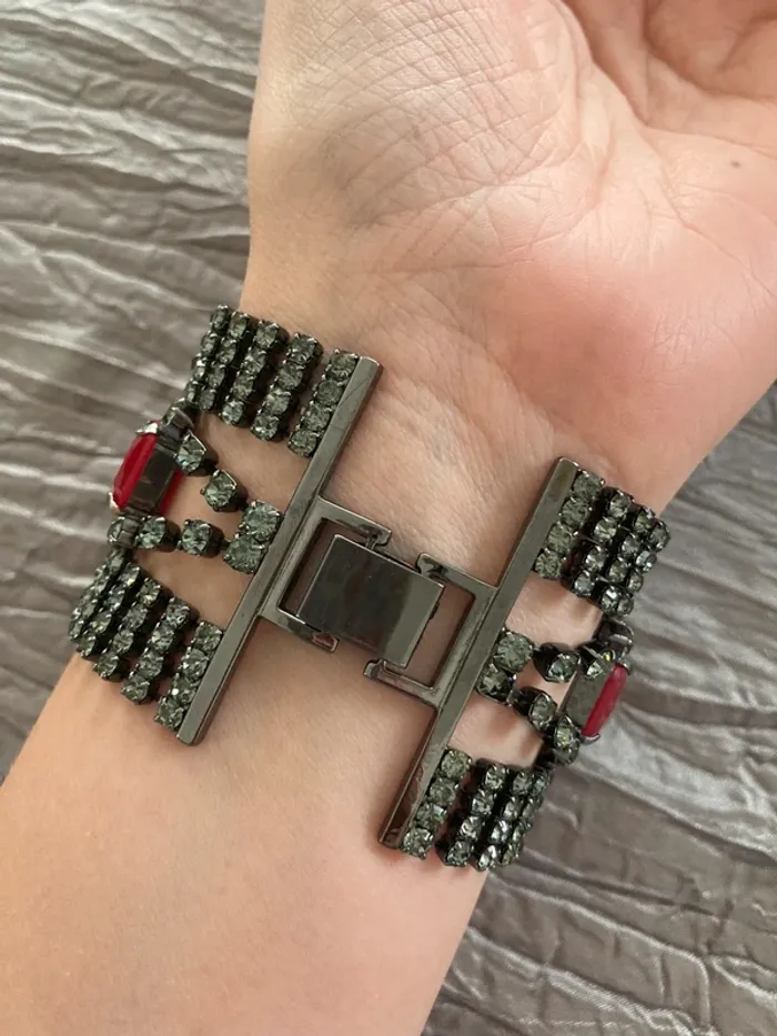 Bracelet rouge et diamanté - photo numéro 3