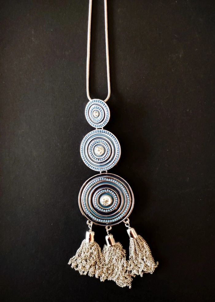 Sautoir argenté et bleu - photo numéro 3