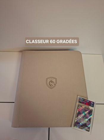 Classeur 60 cartes gradées Pokémon PSA , pca , collect-aura etc.. coloris beige 