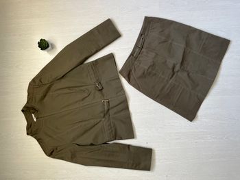 Ensemble Tailleur Burton (Veste + Jupe) - Kaki - Taille 44