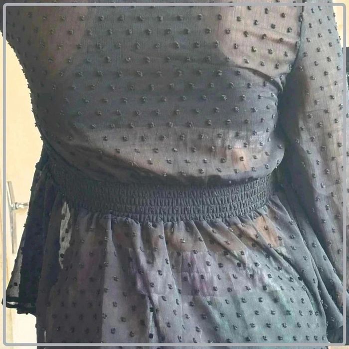Blouse semi transparente taille 40 marque amisu - photo numéro 2