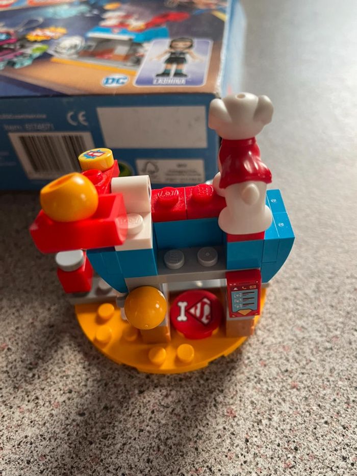 Boîte lego 41233 DC Super Hero Girls Le tank de Lashina - photo numéro 7