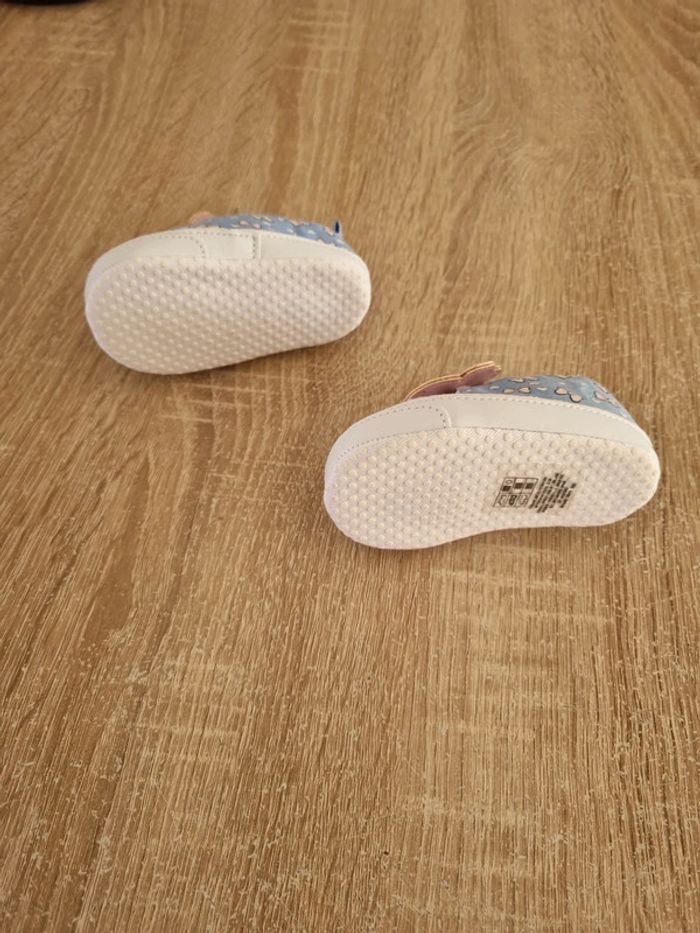 Chaussure bébé - photo numéro 5