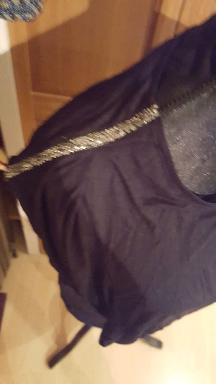 Top neuf - photo numéro 2