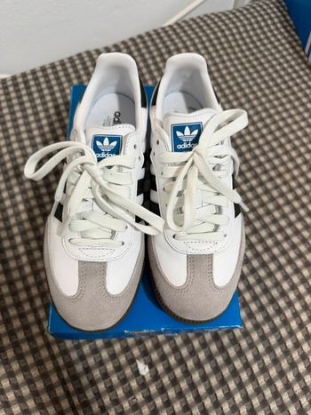 Aadidas originals Taille  40