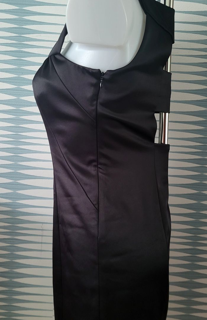 Robe cocktail noire satinée en excellent état taille 38 Caroll - photo numéro 5