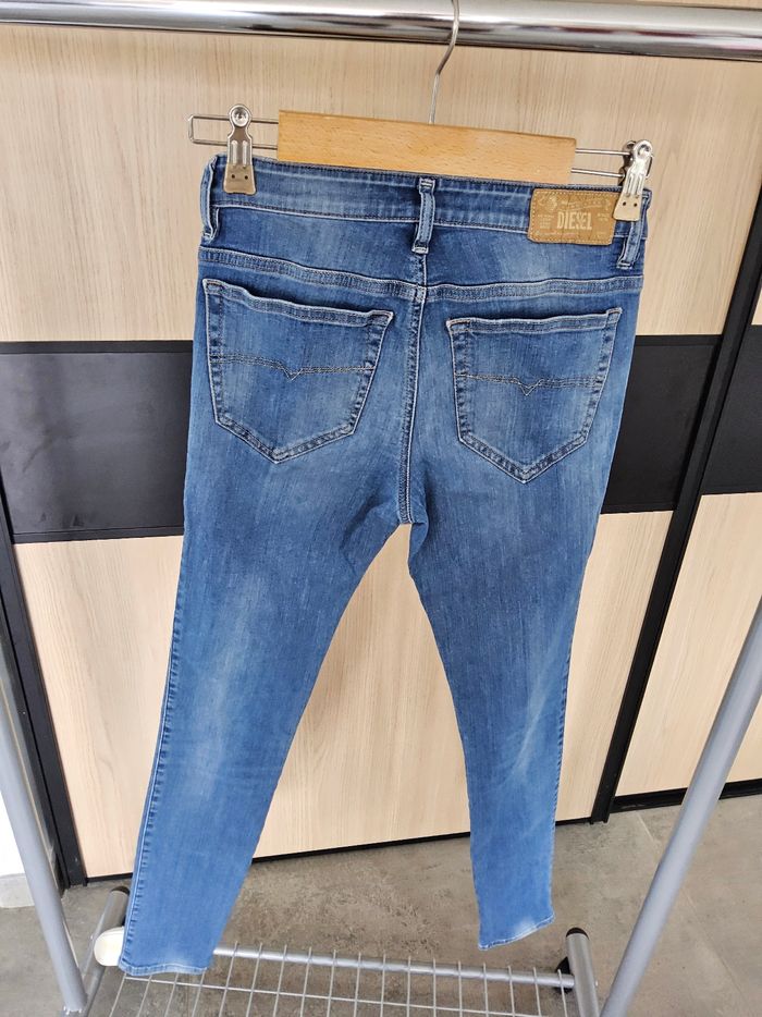 Jean diesel taille w27 l30 - photo numéro 2
