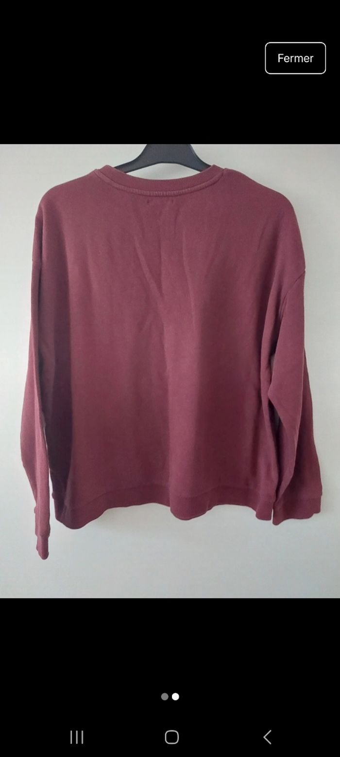 Pull sweat couleur bordeaux - photo numéro 2