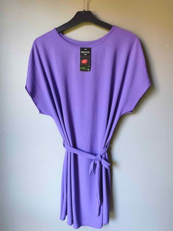 Robe/Tunique élégante avec ceinture couleurs Lila fluide taille unique 36 au 44