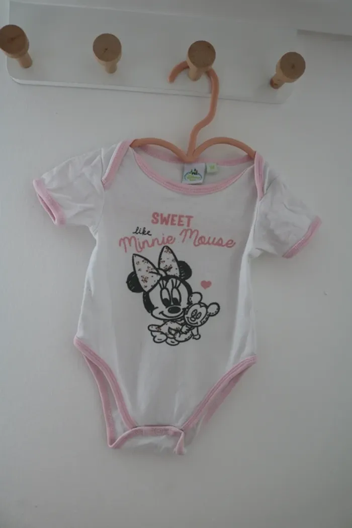 Lot bodies été fille 1 mois - photo numéro 2