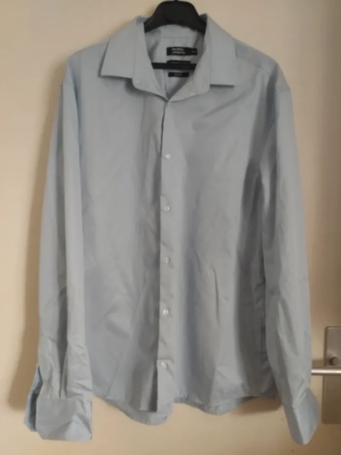 Jolie chemise taille 43/44