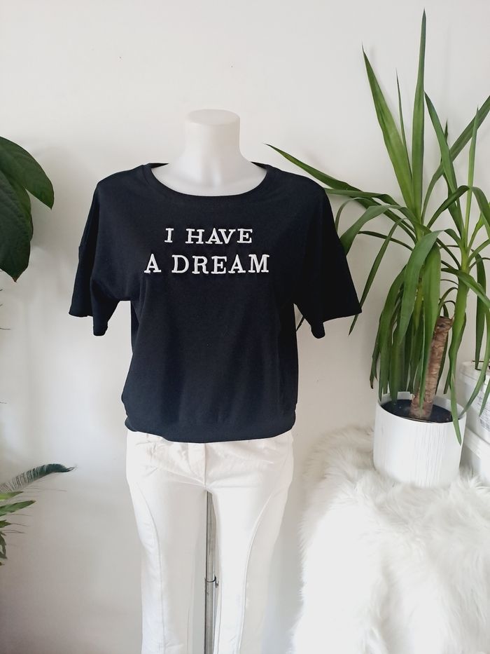 T-shirt noir - photo numéro 1