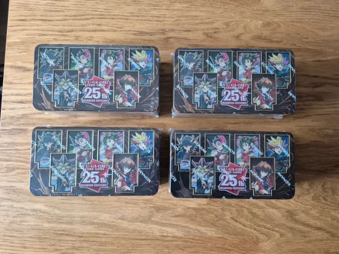 Lot Yu-Gi-Oh 4 x Tin - Yu-Gi-Oh! - 25ème Anniversaire : Dueling Heroes Neuf Scelle Fr