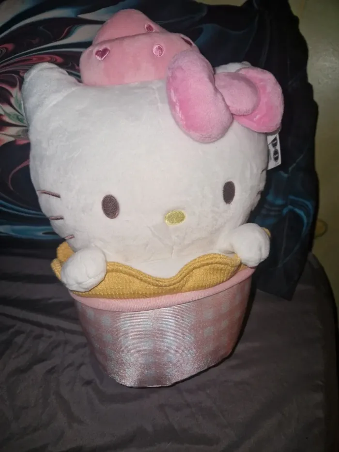 Peluche hello kitty - photo numéro 2