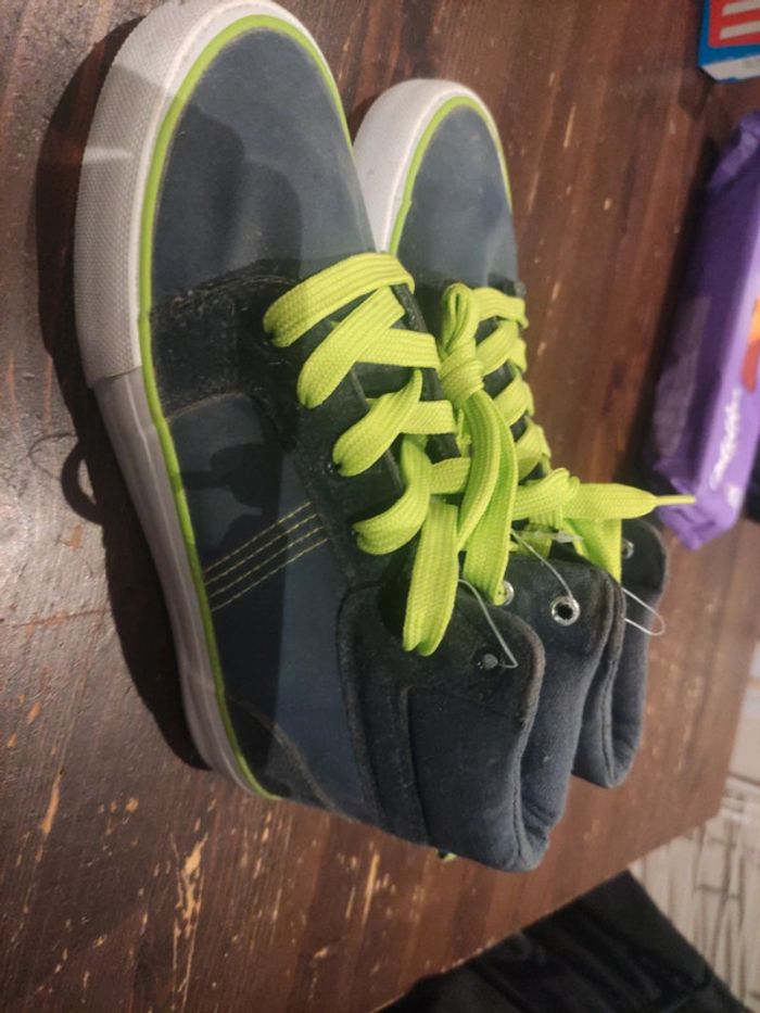 Chaussures tex pointure 34 neuves - photo numéro 3