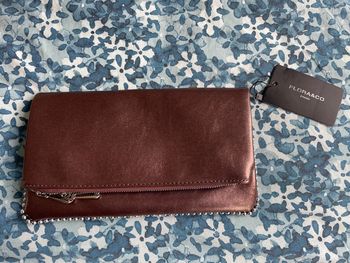 Sac pochette sertie de perles Flora&co