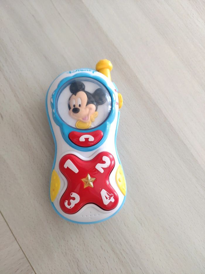 Téléphone Mickey bébé