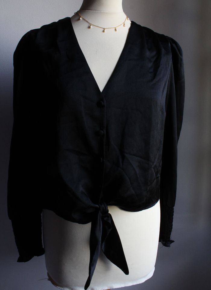 Blouse noire satinée Primark - photo numéro 4