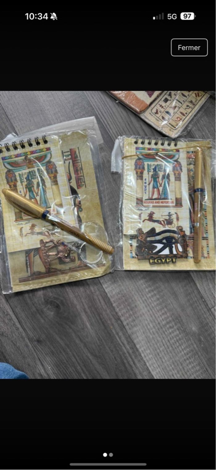 Note book avec stylo et 1 porte clé - photo numéro 2