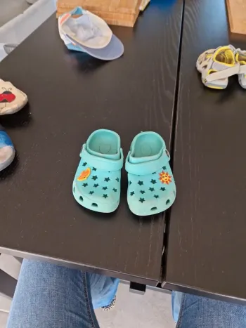 Crocs taille 24