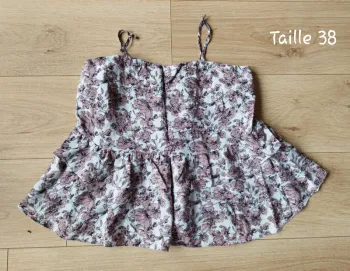 Débardeur fleuri taille 38