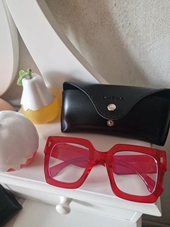 Lunette rouge shein