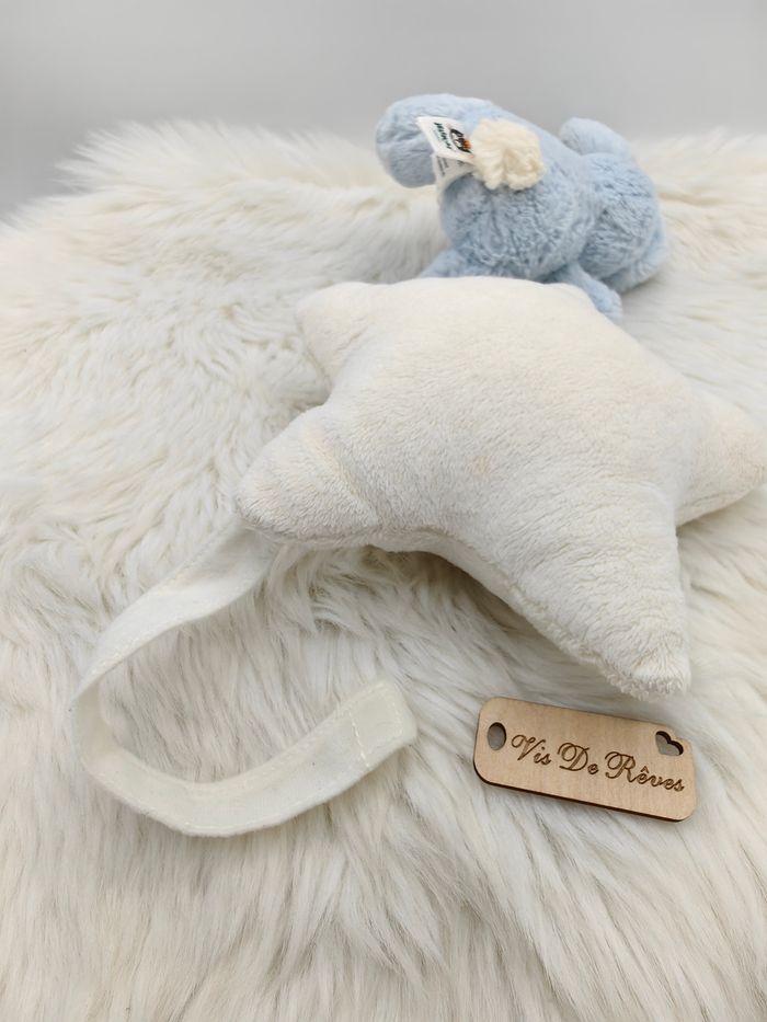Doudou peluche musicale lapin bleu  étoile Little Jellycat - photo numéro 3
