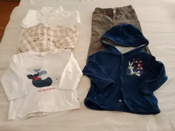 lot de vêtements taille 6 mois